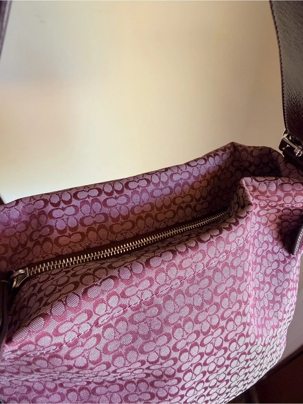 RARE Coach Signature Convertible Duffle bag Burgundy/Plum/Wine colored EUC